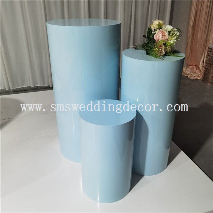 cylindrical dessert table